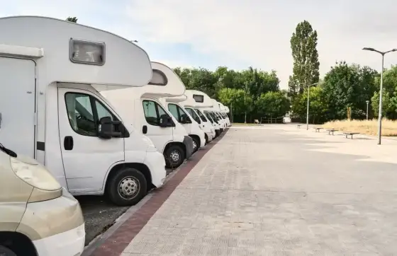 Parking caravanas: precios y cómo elegir en España